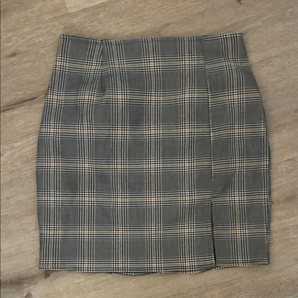 Windsor Black and Cream Plaid Pencil Skirt